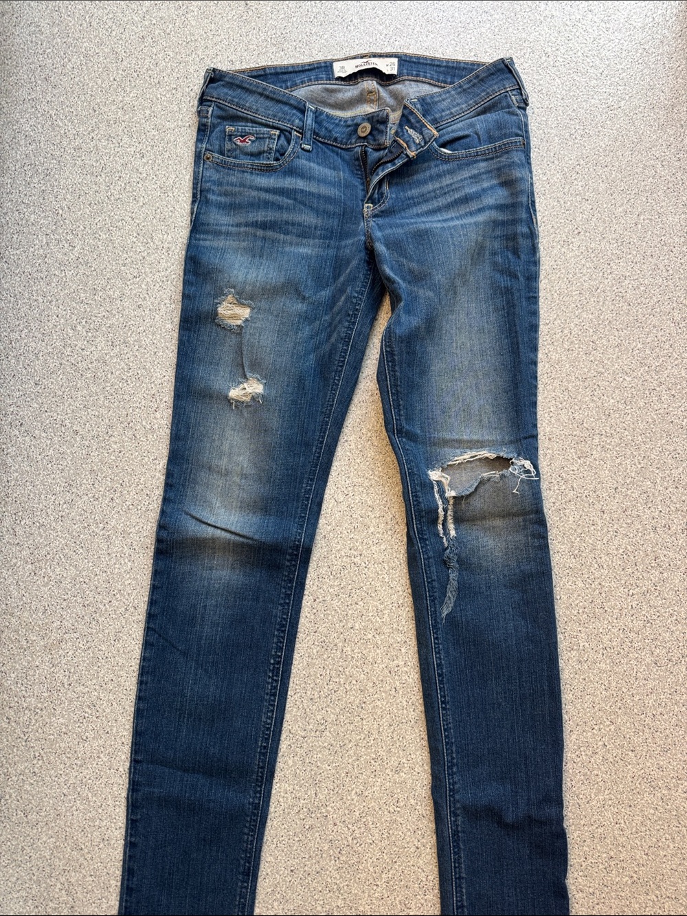 Hollister Women's Ripped Skinny Jeans - Blue Wash